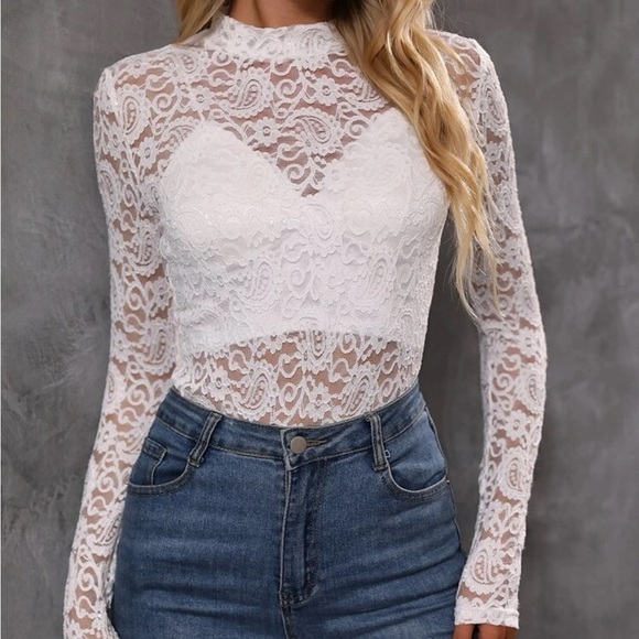 Delilah Wear Tops - New lace long sleeve top